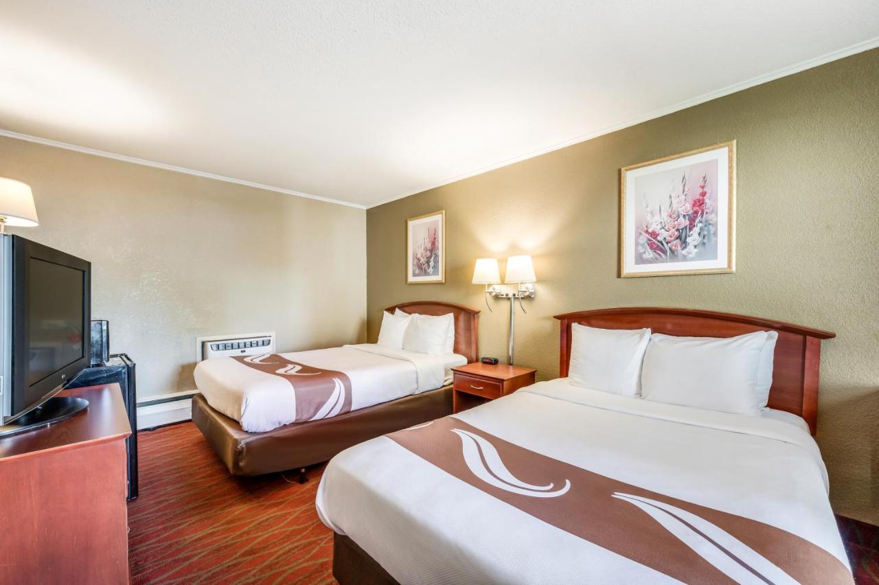 Rodeway Inn Poughkeepsie Bagian luar foto